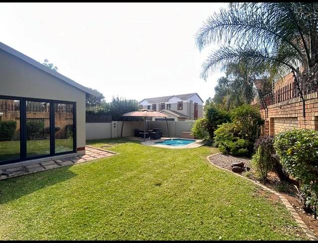 3 BEDROOM TOWNHOUSE FOR SALE IN EQUESTRIA